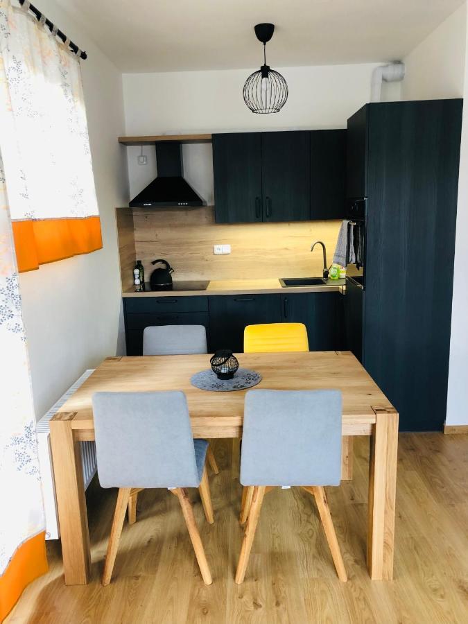 Apartman Kasperky Kasperske Hory Ngoại thất bức ảnh